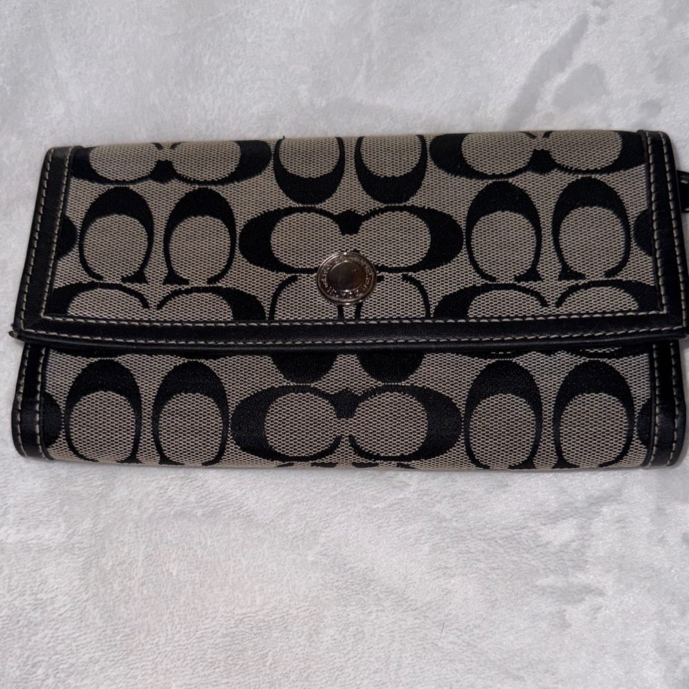 Coach Signature Logo Continental Wallet in Black and Taupe